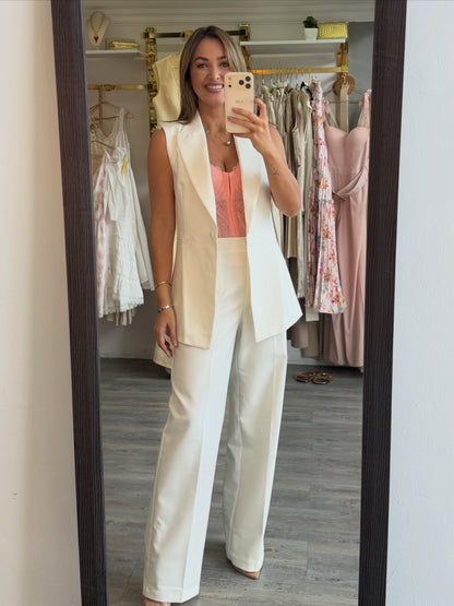 Cristy set